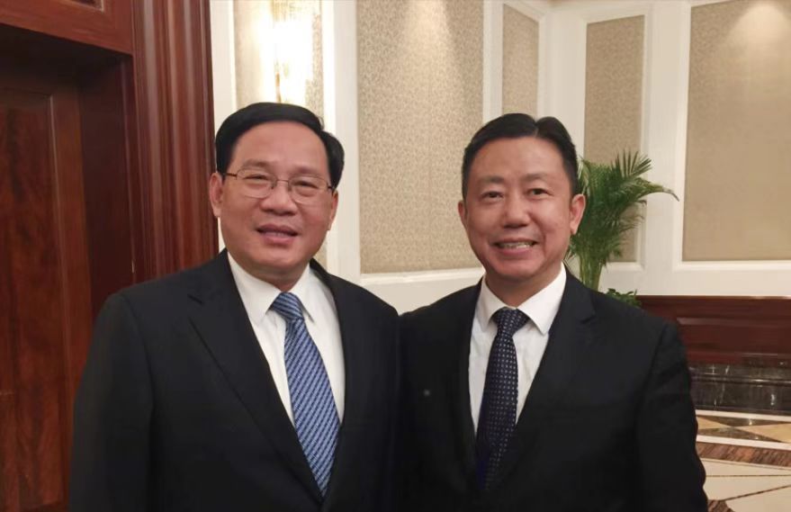 中央政治局常委、國(guó)務(wù)院總理李強(qiáng)與周海江合影